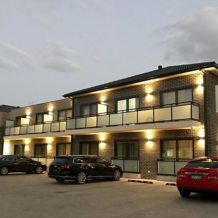 Value Suites Penrith Zewnętrze zdjęcie