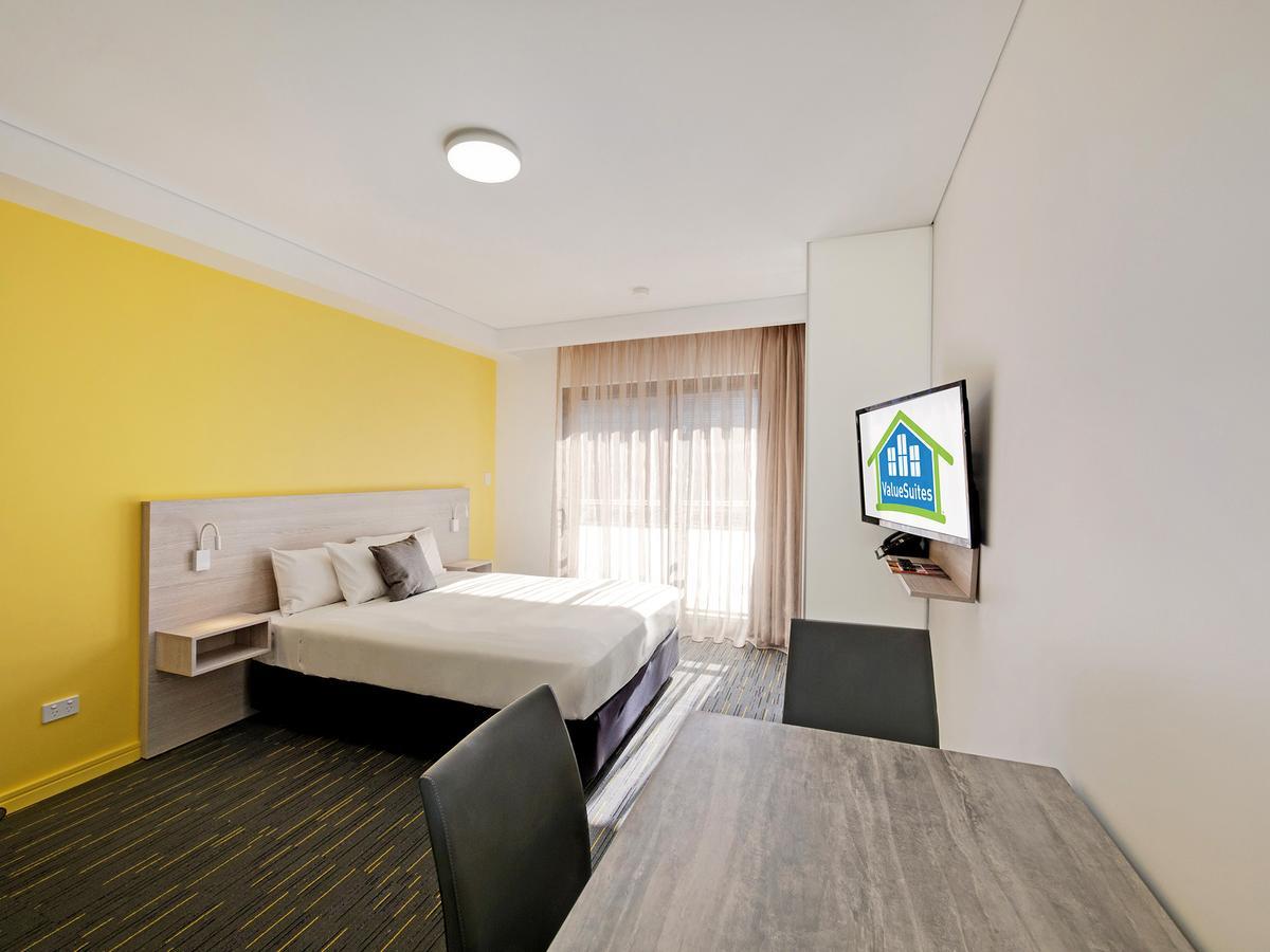 Value Suites Penrith Zewnętrze zdjęcie